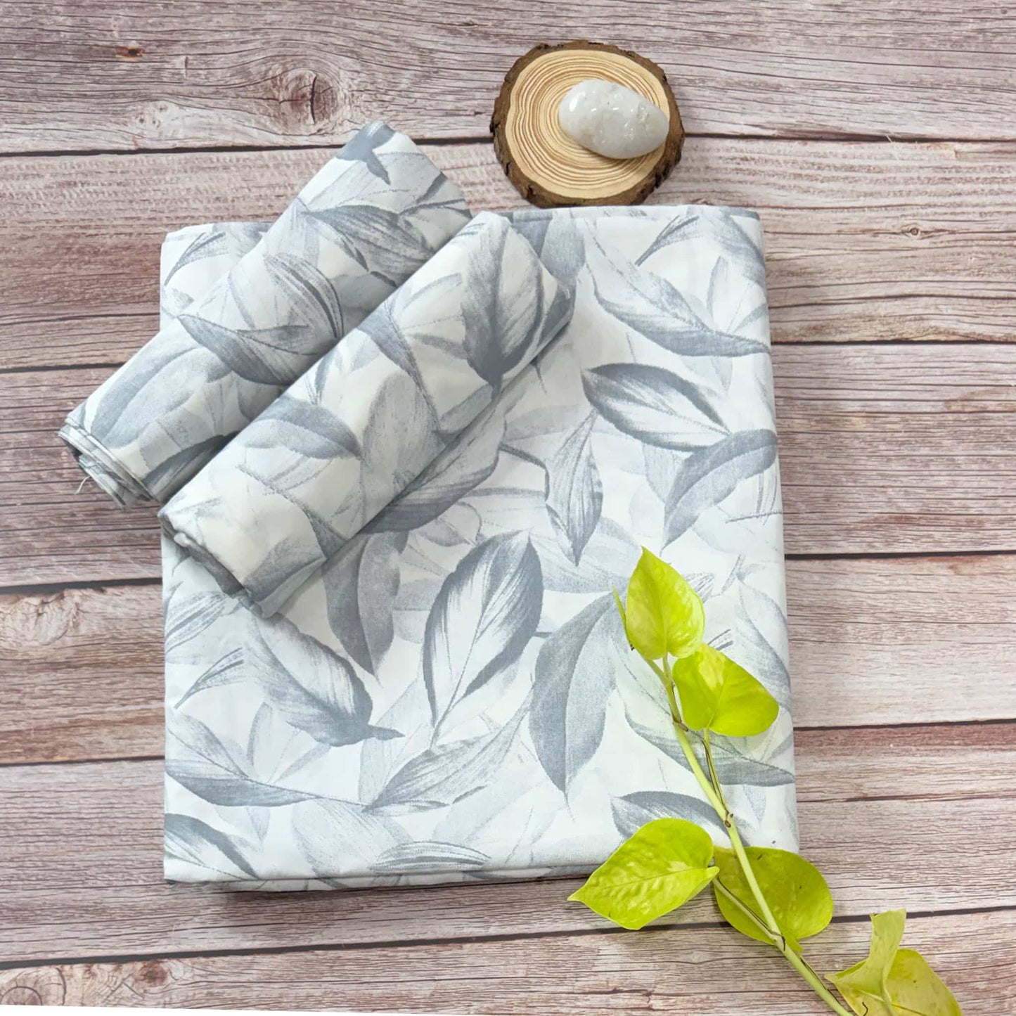 Small leaf Print 180 TC King Size Bedsheet