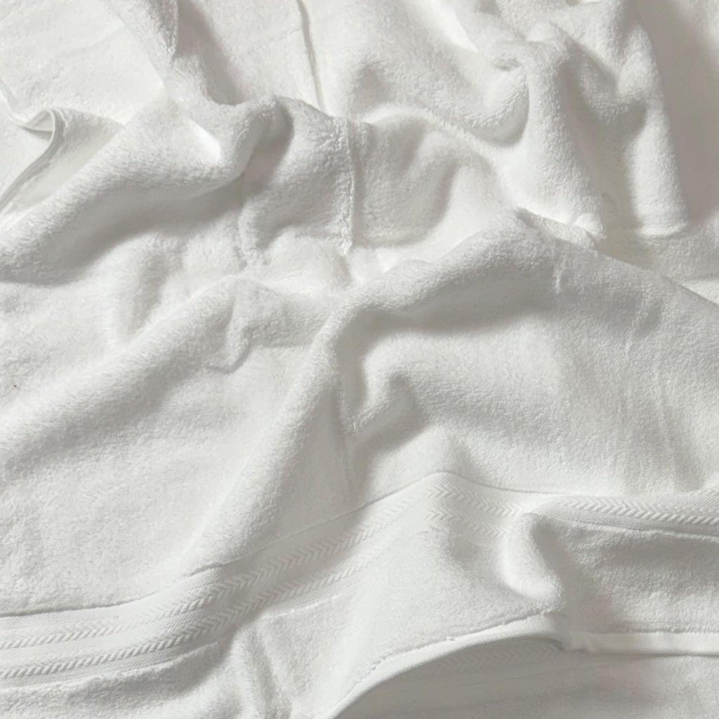 White Zero Twist Bath Towel